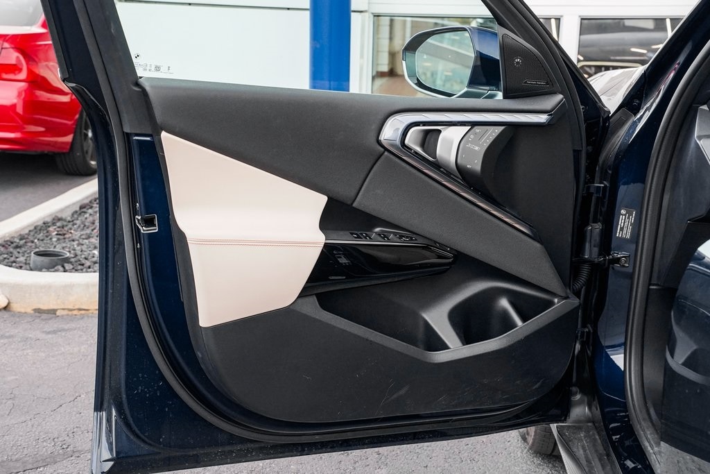 2026 BMW X3 30 - Photo 8
