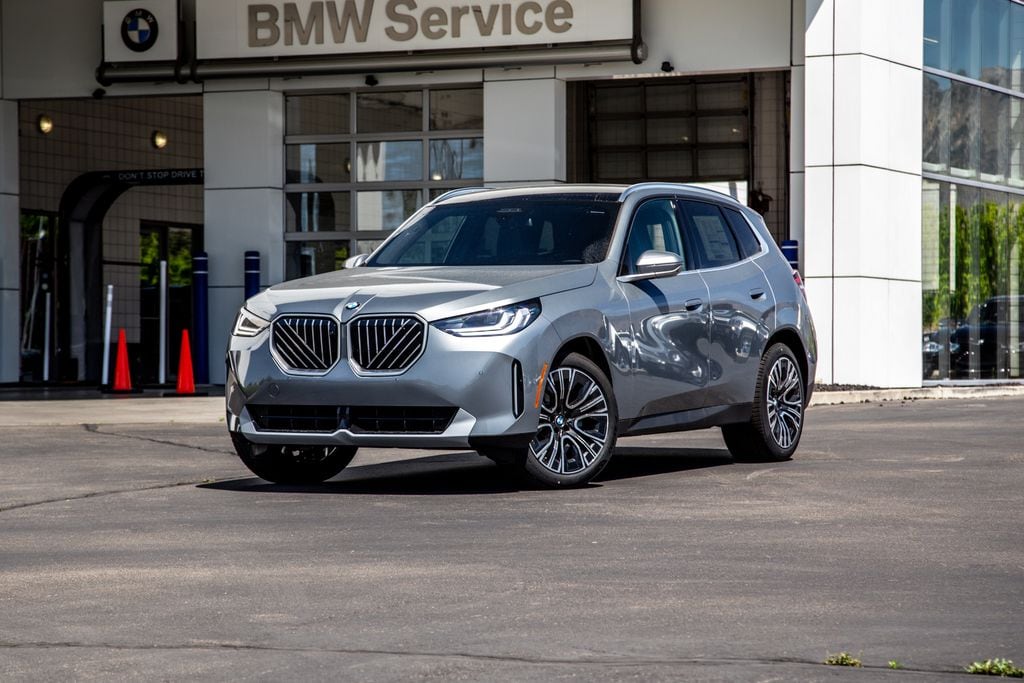 2026 BMW X3 30 XDRIVE's photo