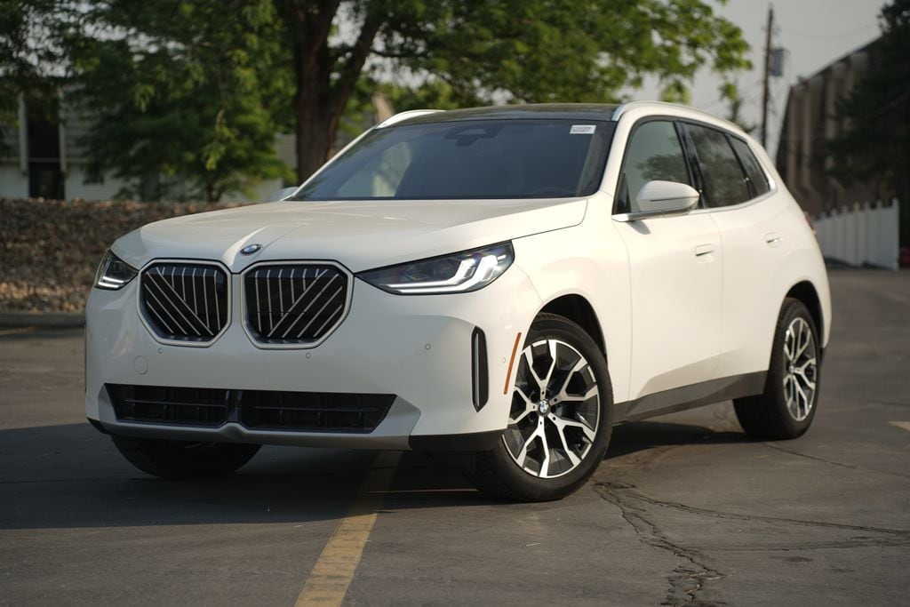 2026 BMW X3 30 XDRIVE's photo