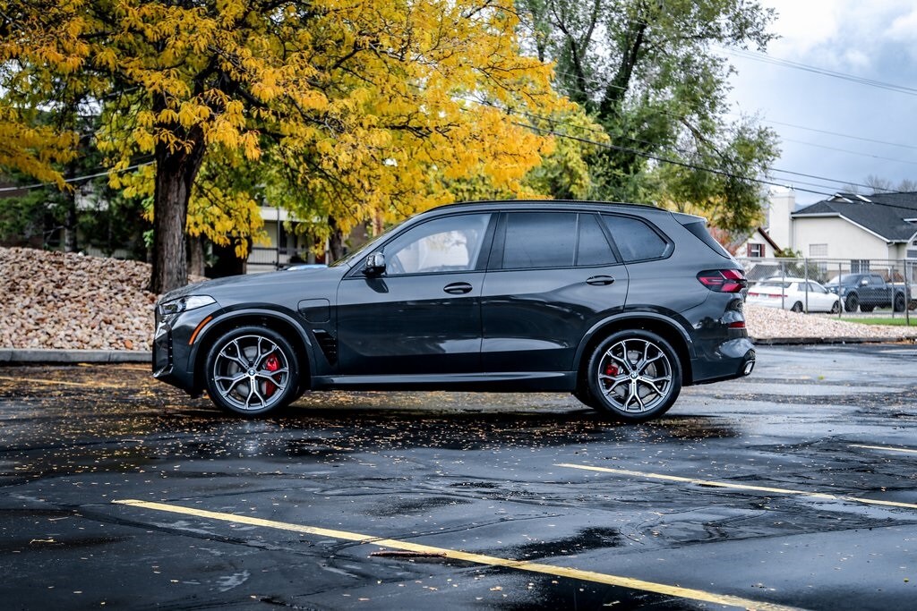 New 2026 BMW X5 PHEV xDrive50e SUV