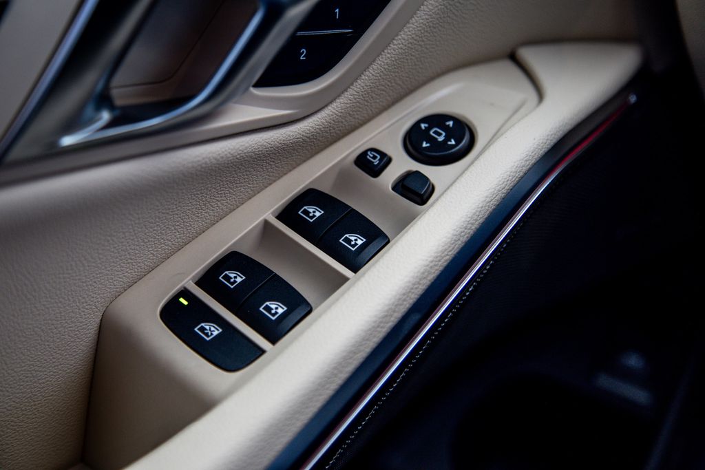 2026 BMW 3 Series 330i - Photo 18