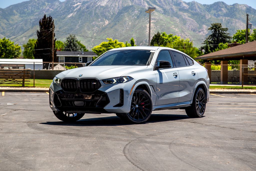 2027 BMW X6 M60i's photo