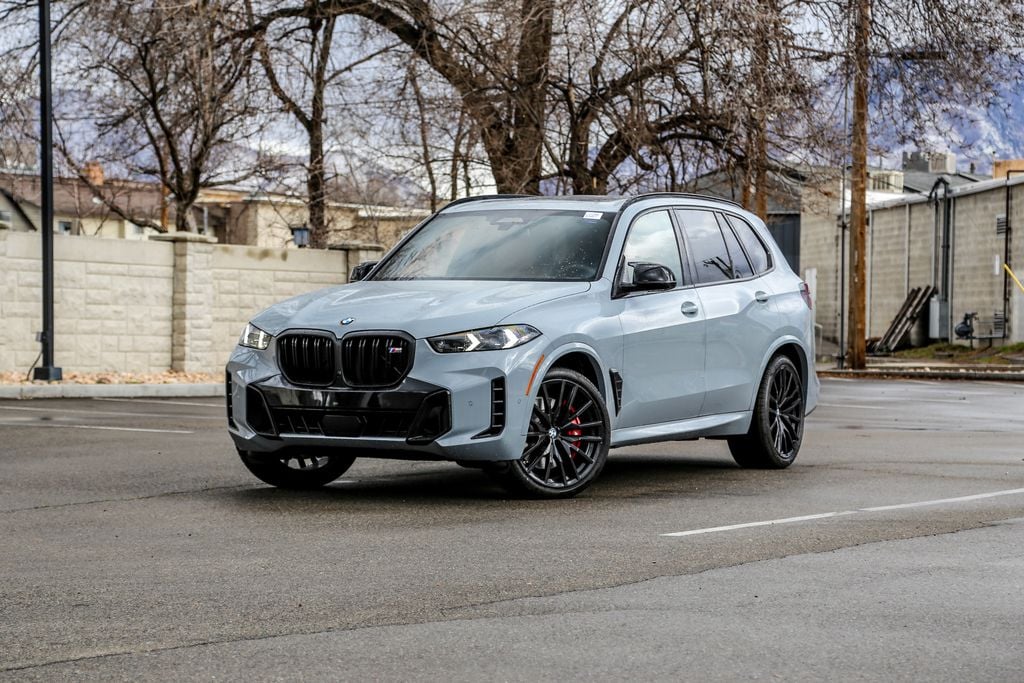 2026 BMW X5 M60i's photo