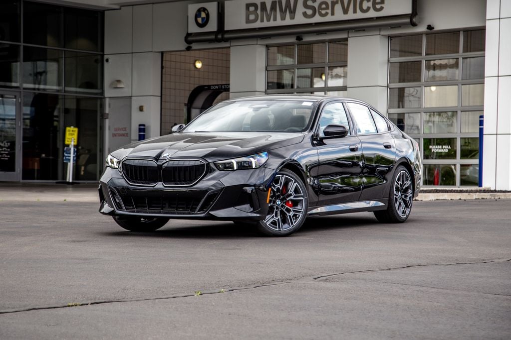 2026 BMW 5 Series 540i xDrive Sedan's photo