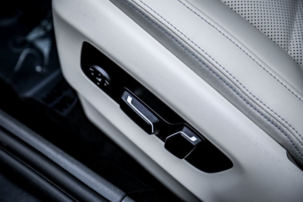 2026 BMW 5 Series 530i - Photo 19