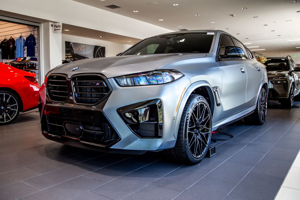 2027 BMW X6 M Competition's photo