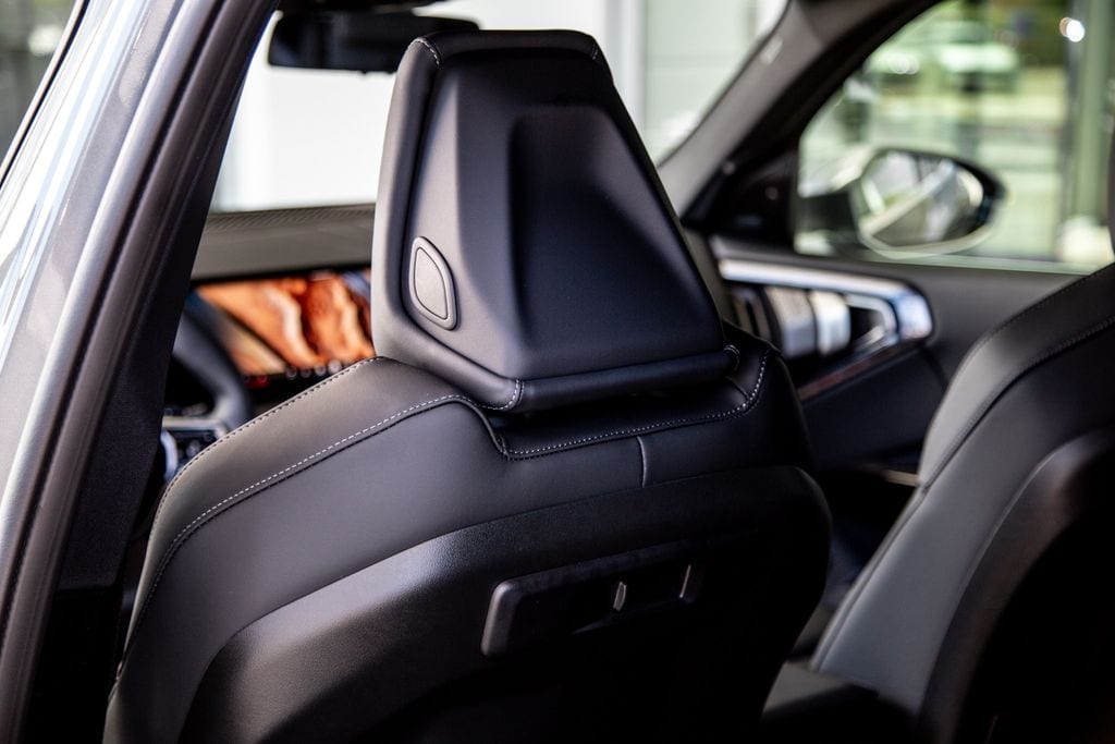 2026 BMW X3 30 - Photo 21