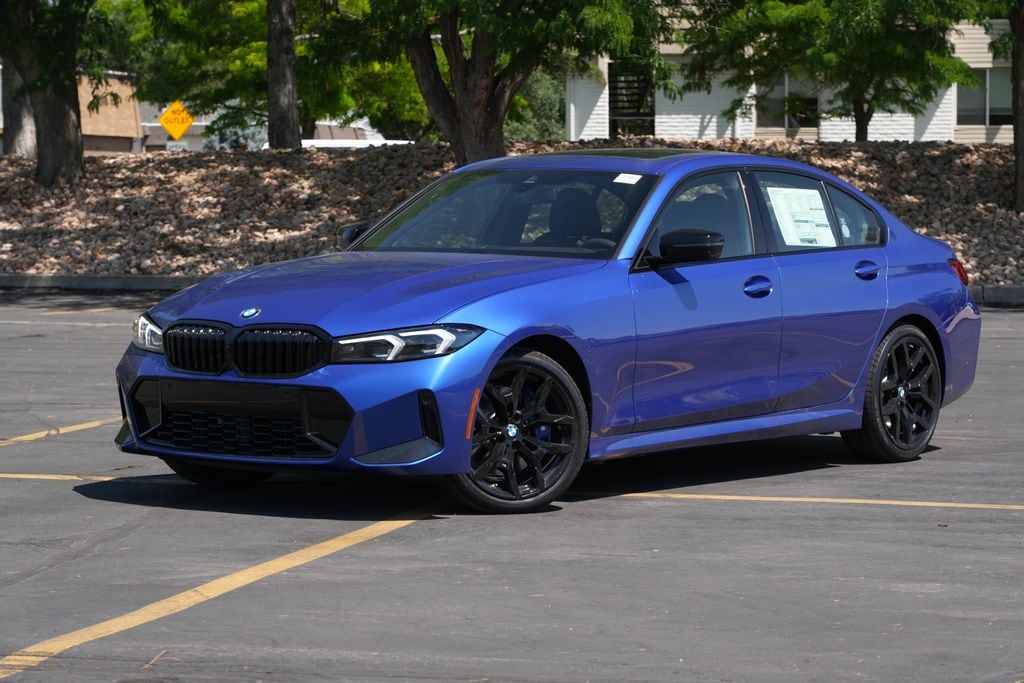 2026 BMW 3 Series 330i xDrive Sedan's photo