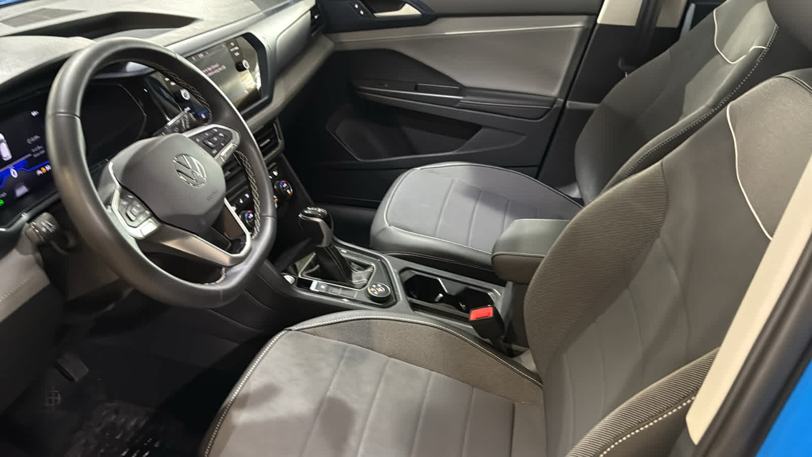 2024 Volkswagen Taos SE 26