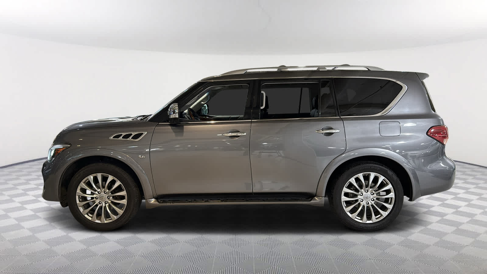 Thumbnail: 2016 INFINITI QX80 - 3