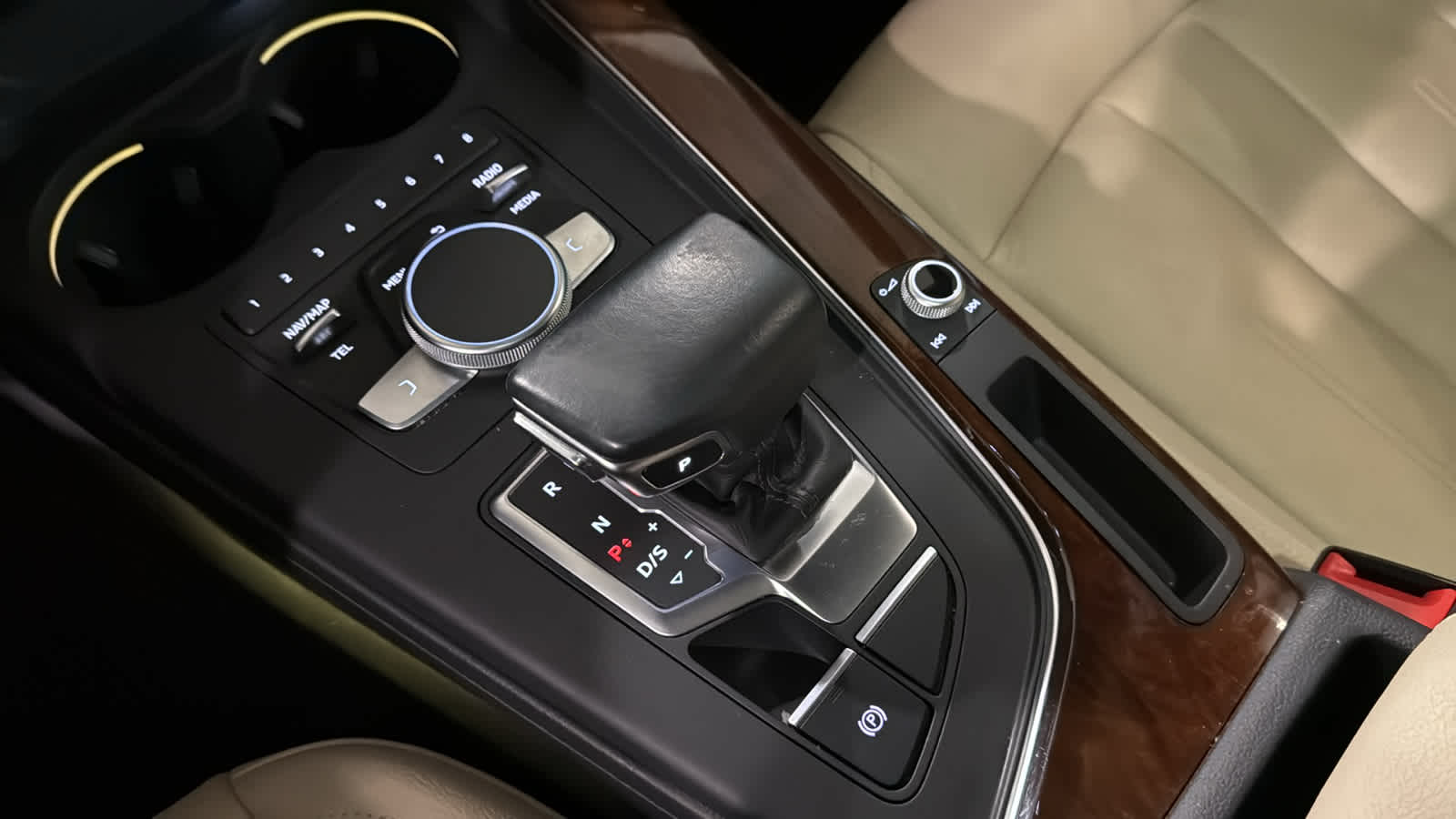 2017 Audi A4 Prestige 21