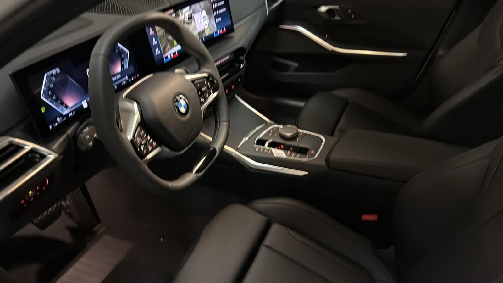 Thumbnail: 2025 BMW 3 Series - 26