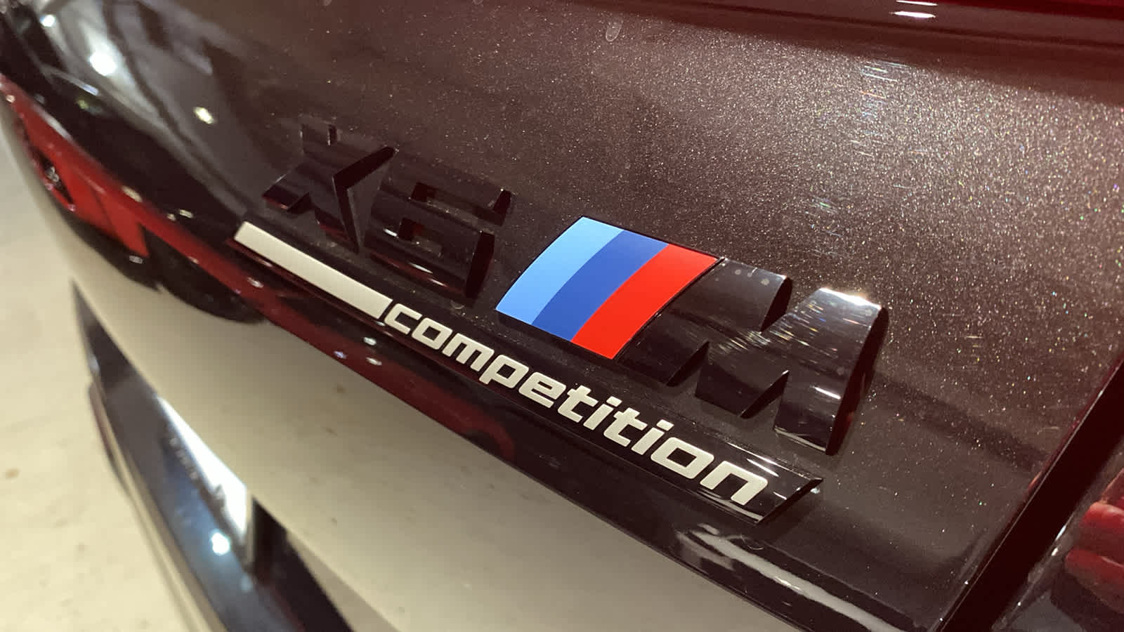 2025 BMW X6 M 8