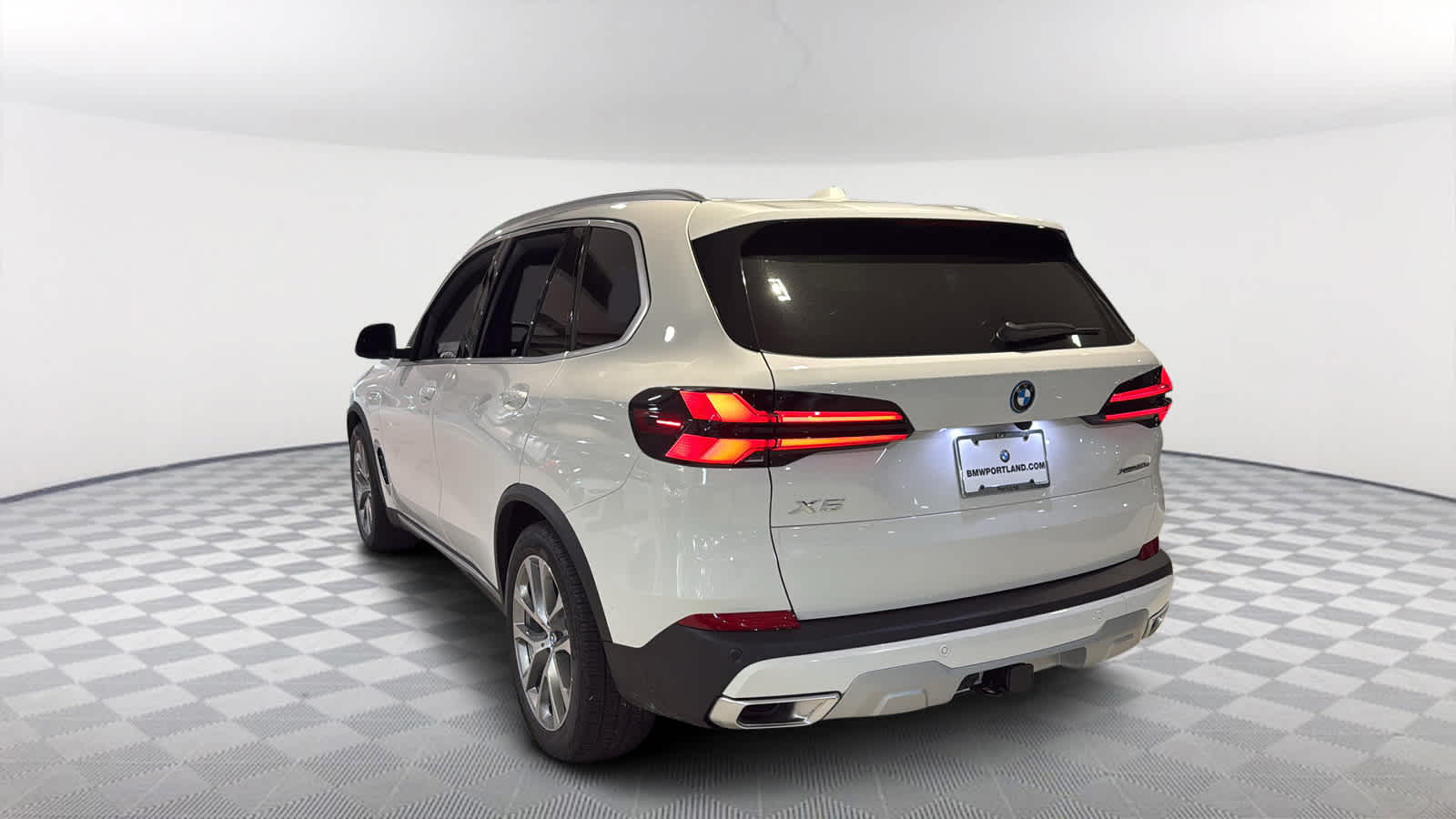2025 BMW X5 xDrive50e 4