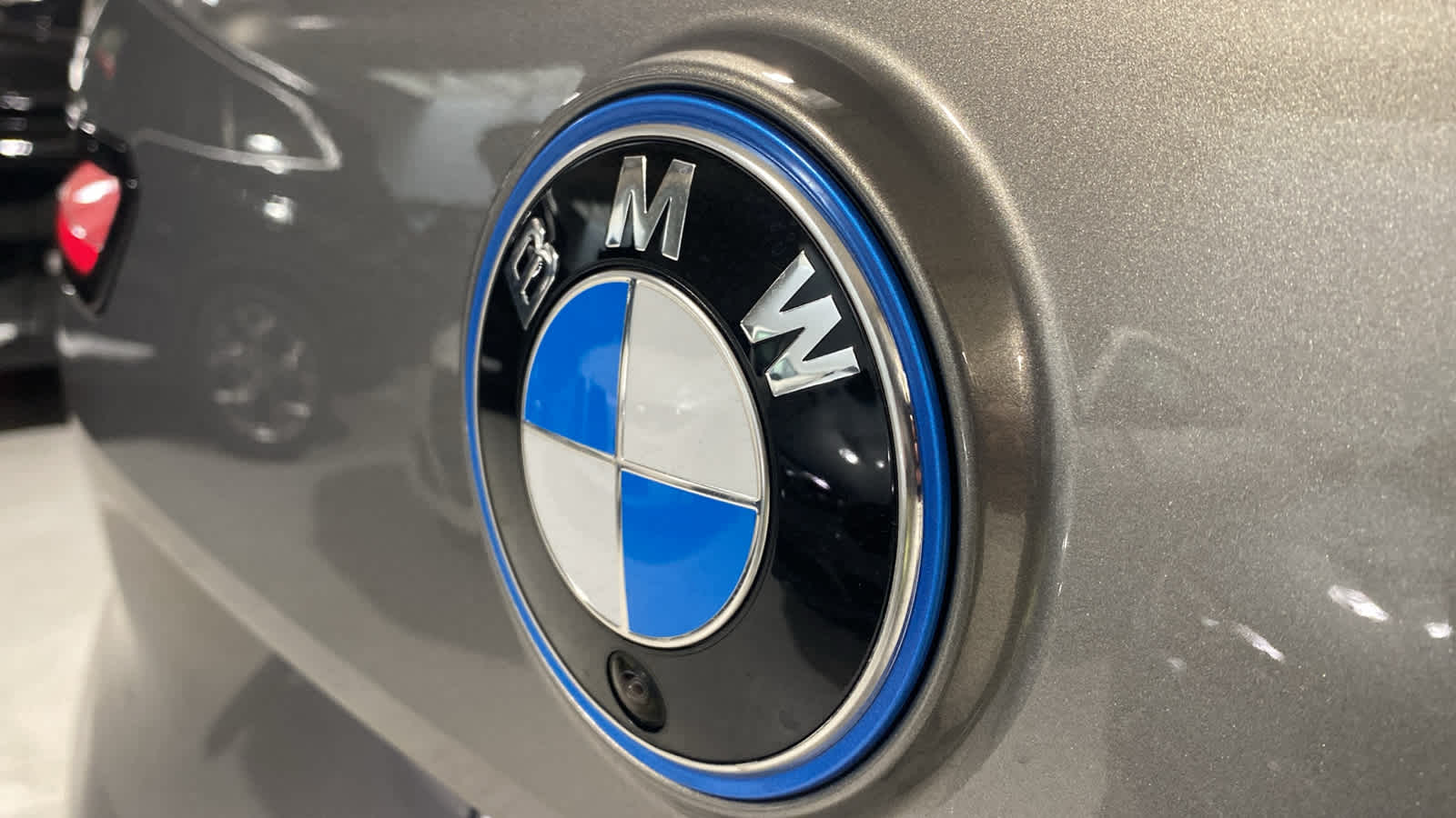 Thumbnail: 2024 BMW iX - 8