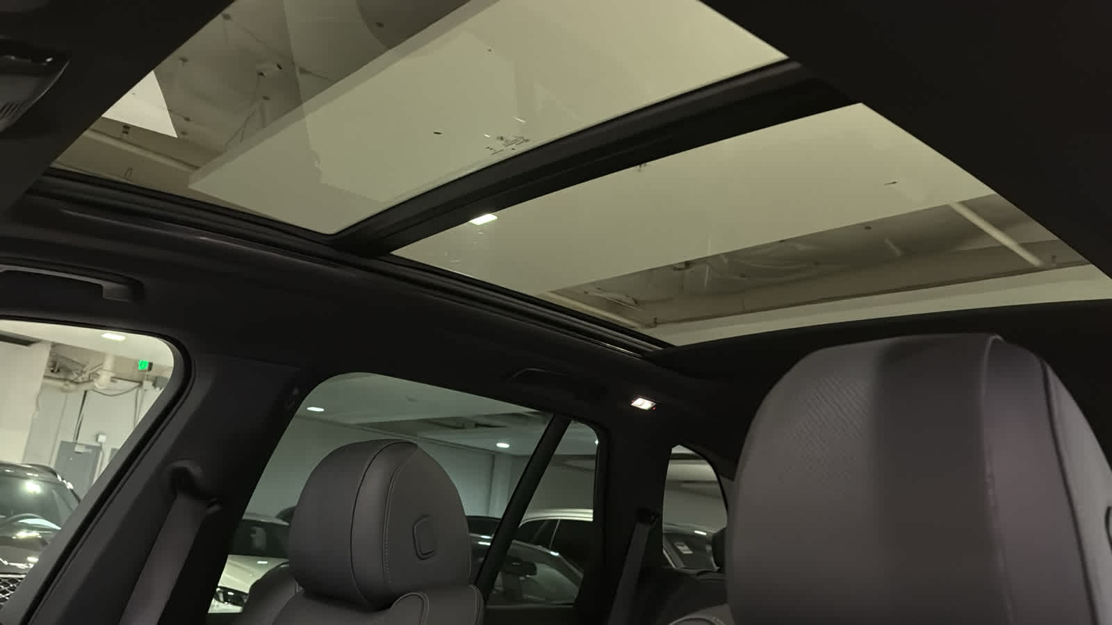 2025 BMW X5 xDrive50e 25