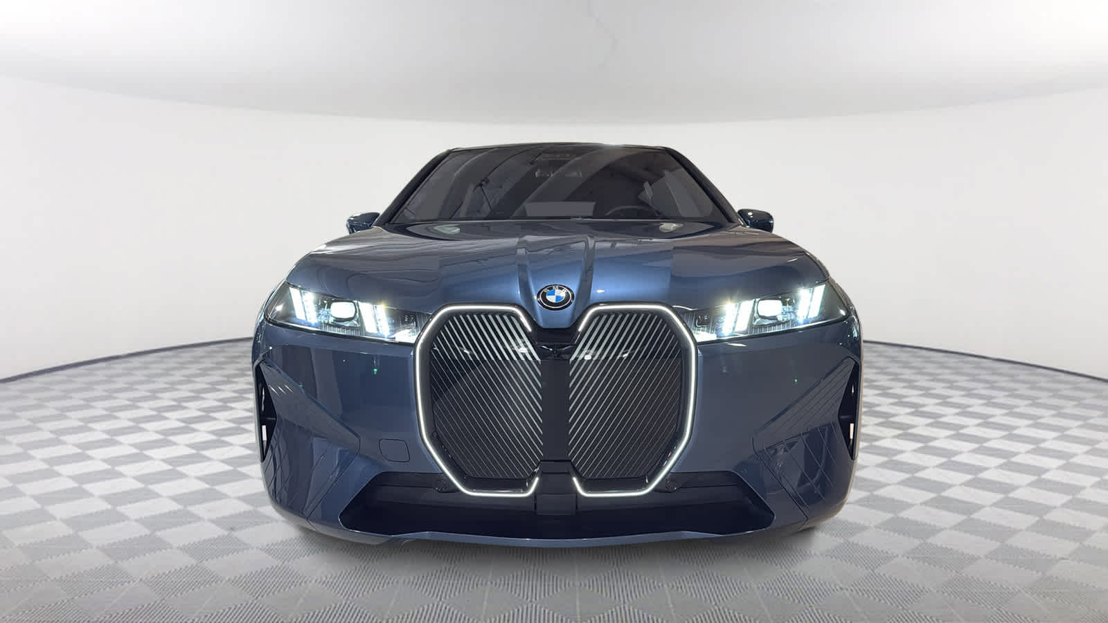 2026 BMW iX  2