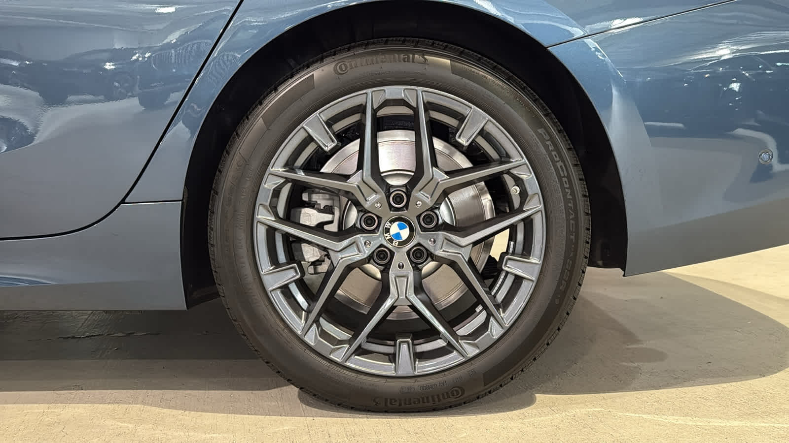 Thumbnail: 2025 BMW 3 Series - 10