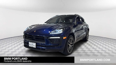 2022 Porsche Macan SUV