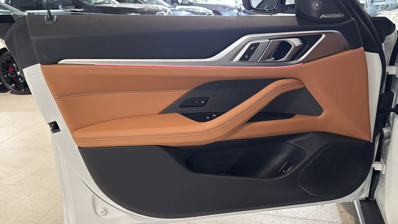 Thumbnail: 2025 BMW i4 - 12