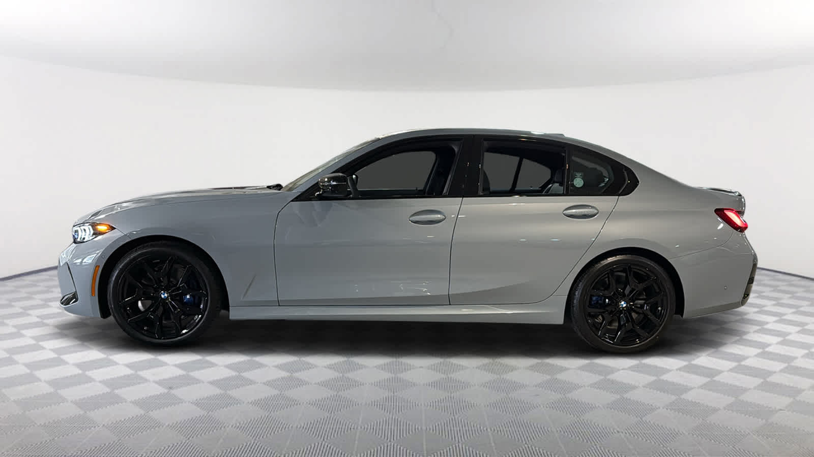 2025 Bmw 330i xDrive Sedan photo 3