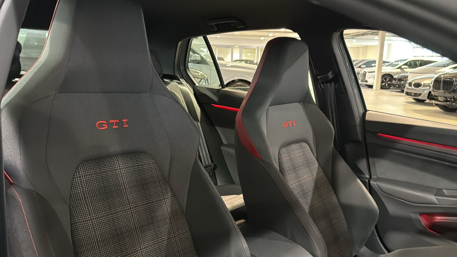 2023 Volkswagen Golf GTI S 32