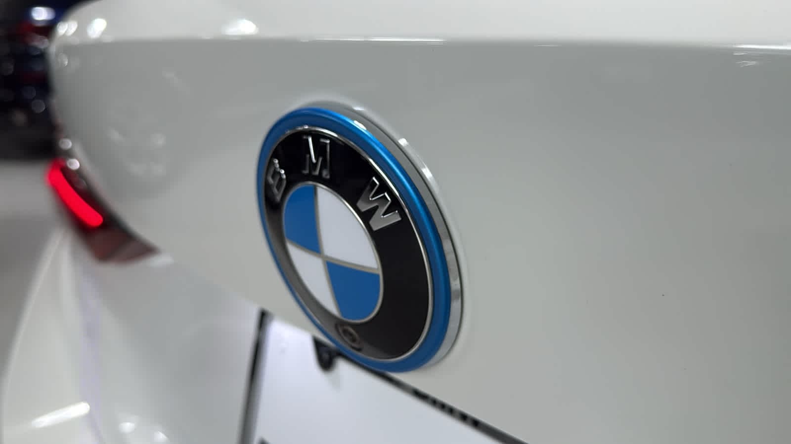 Thumbnail: 2023 BMW i4 - 7