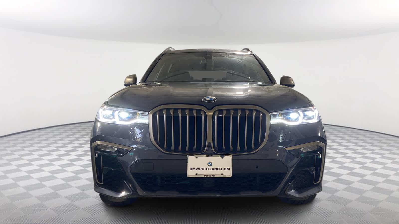 Used 2022 BMW X7 M50i with VIN 5UXCX6C02N9K08759 for sale in Portland, OR