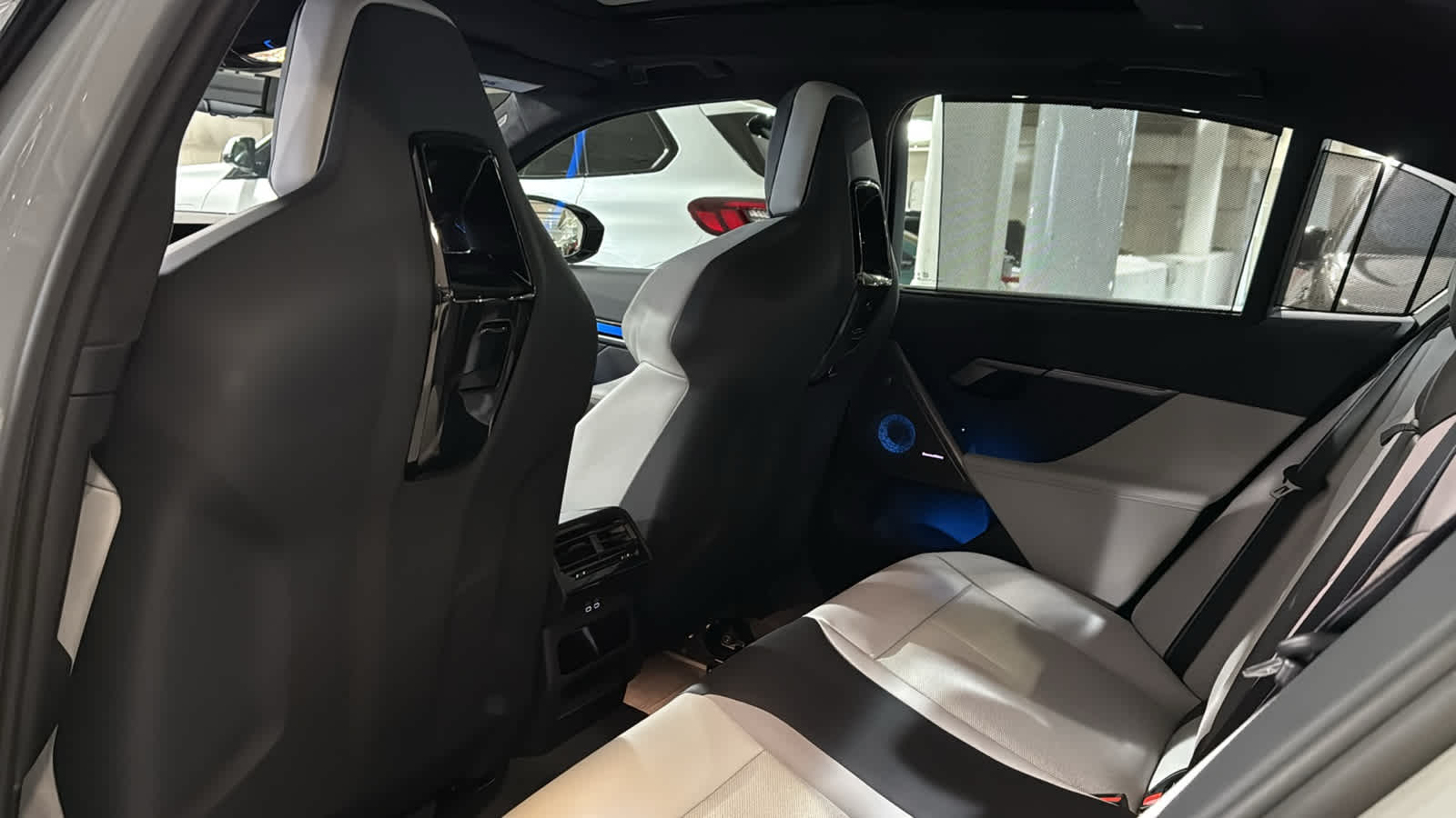 2025 BMW M5  26