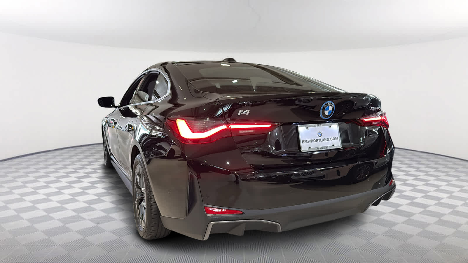 Thumbnail: 2025 BMW i4 - 4