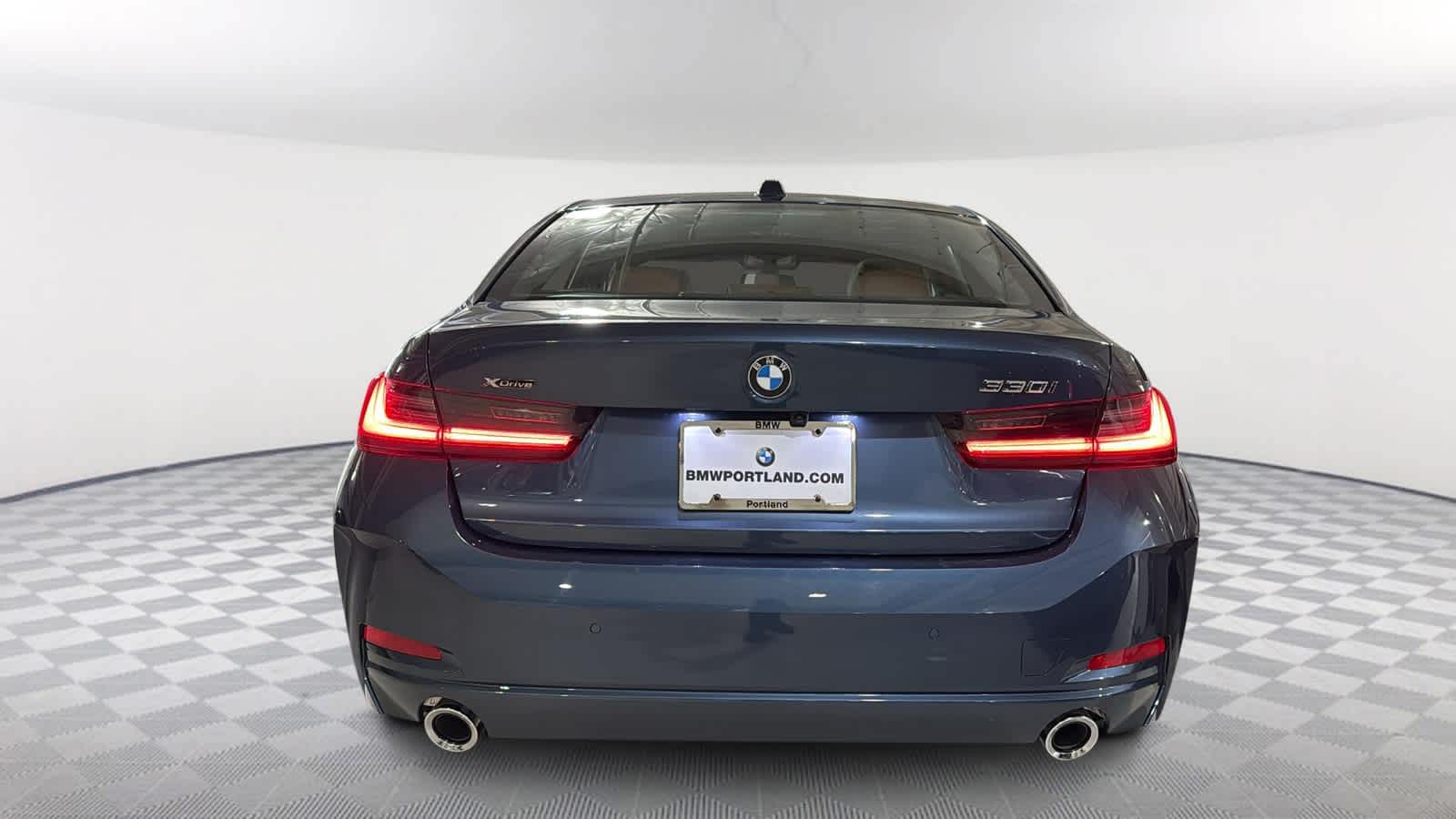 Thumbnail: 2025 BMW 3 Series - 5