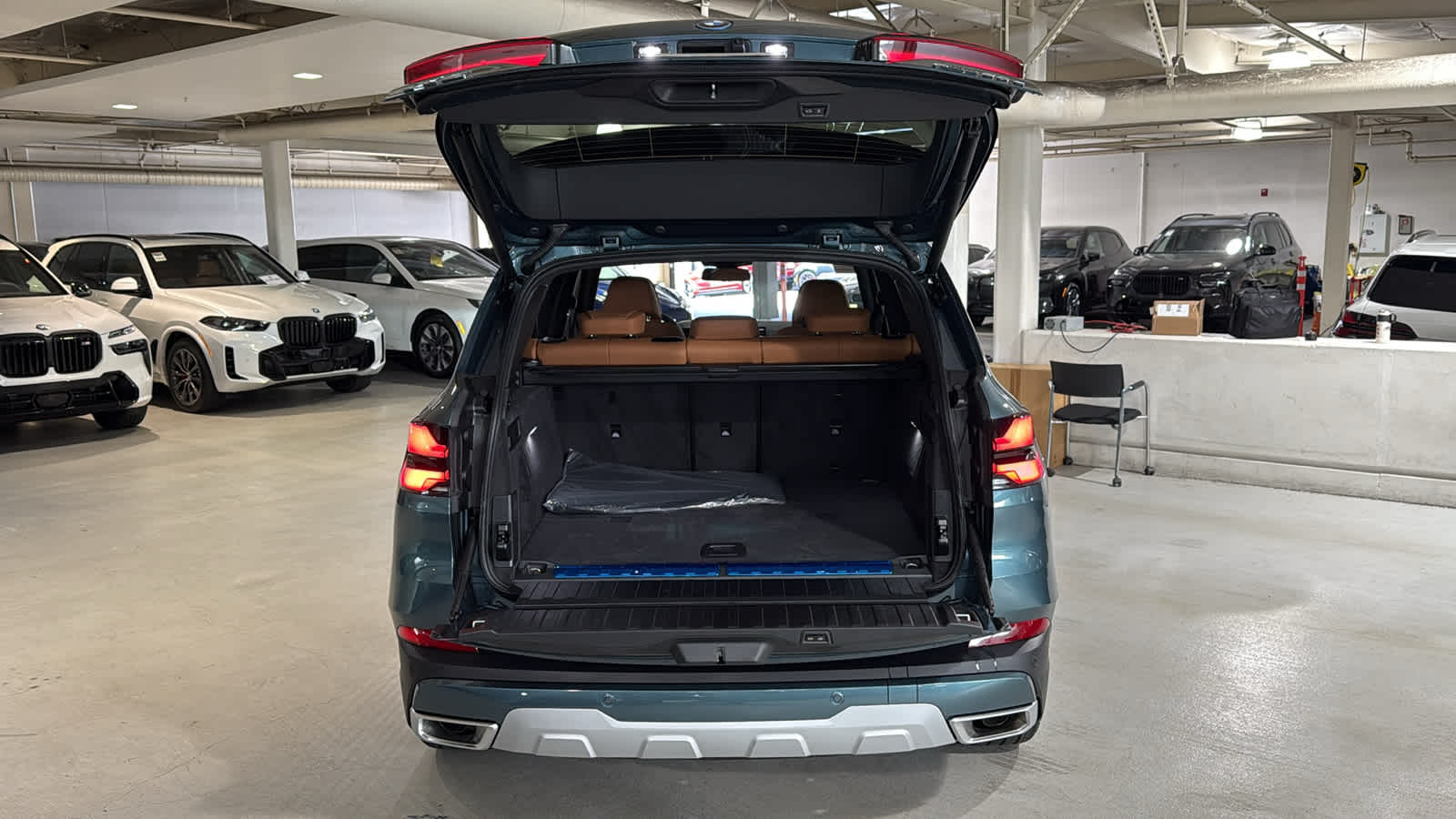 2026 BMW X5 xDrive50e 6
