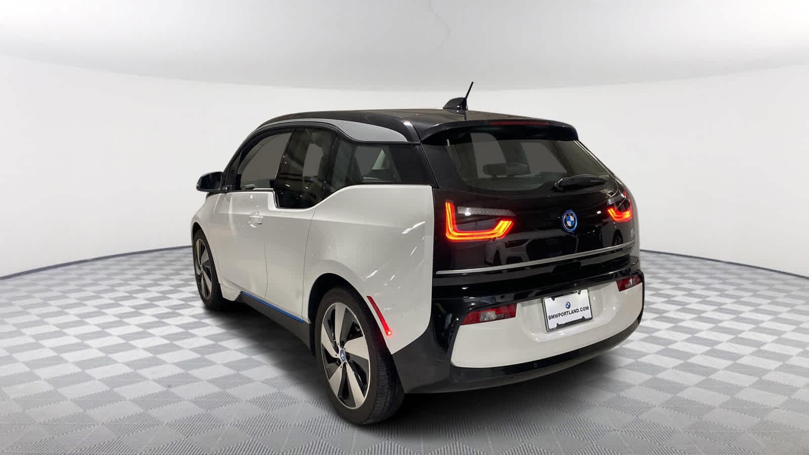 Used 2020 BMW I3  with VIN WBY8P2C08L7G62007 for sale in Portland, OR
