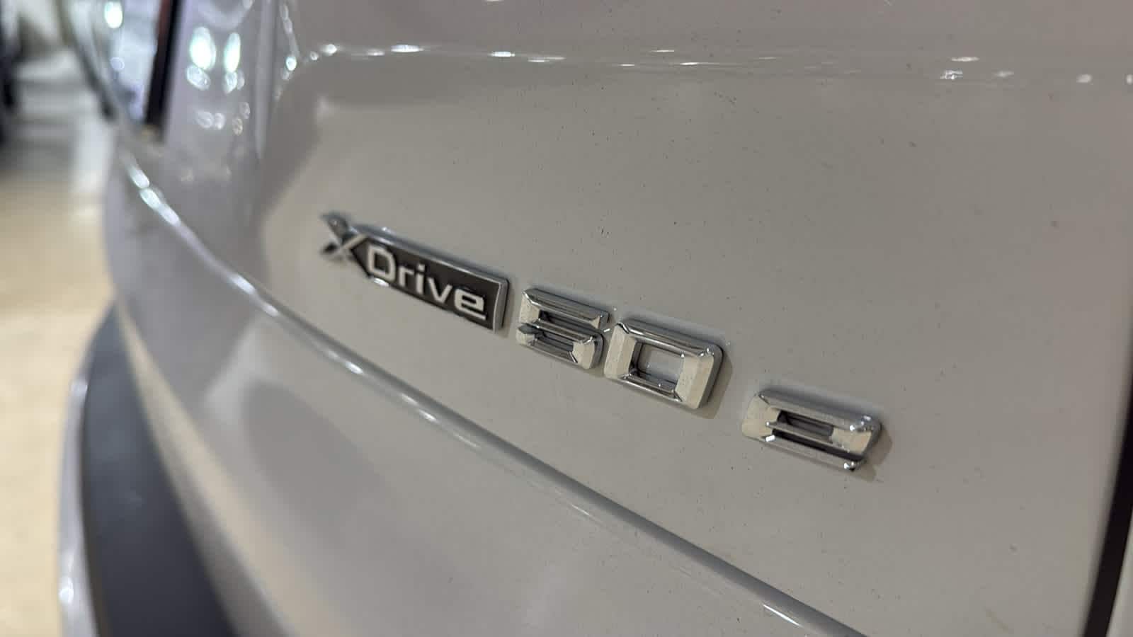 2025 BMW X5 xDrive50e 9