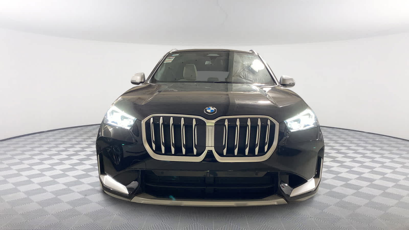 Used 2023 BMW X1 28i with VIN WBX73EF03P5X06566 for sale in Portland, OR