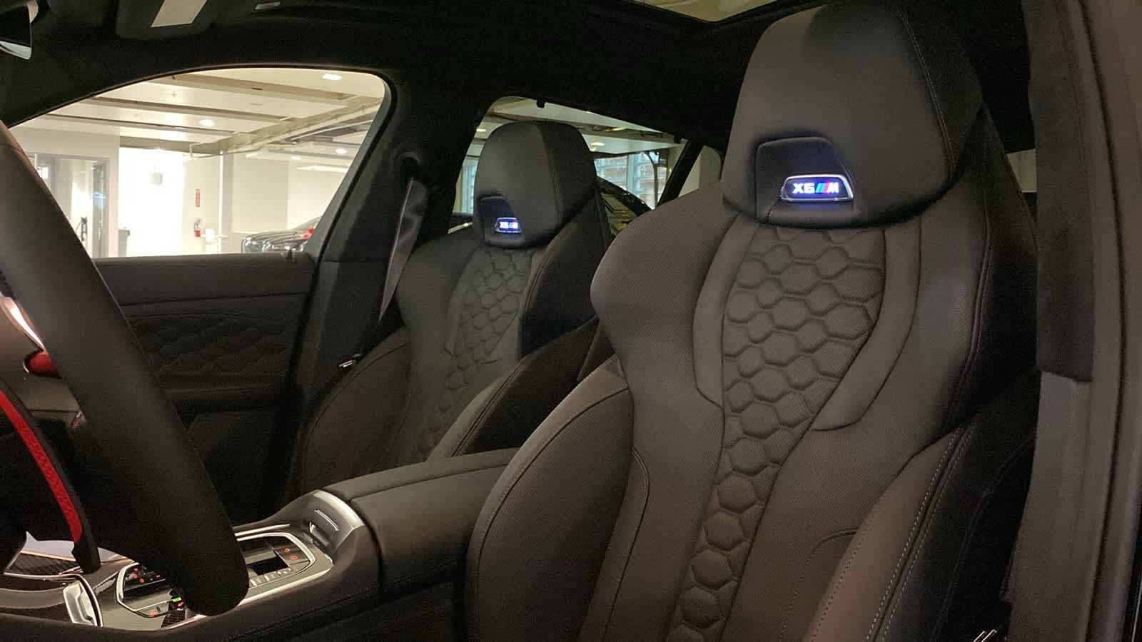 2025 BMW X6 M 25