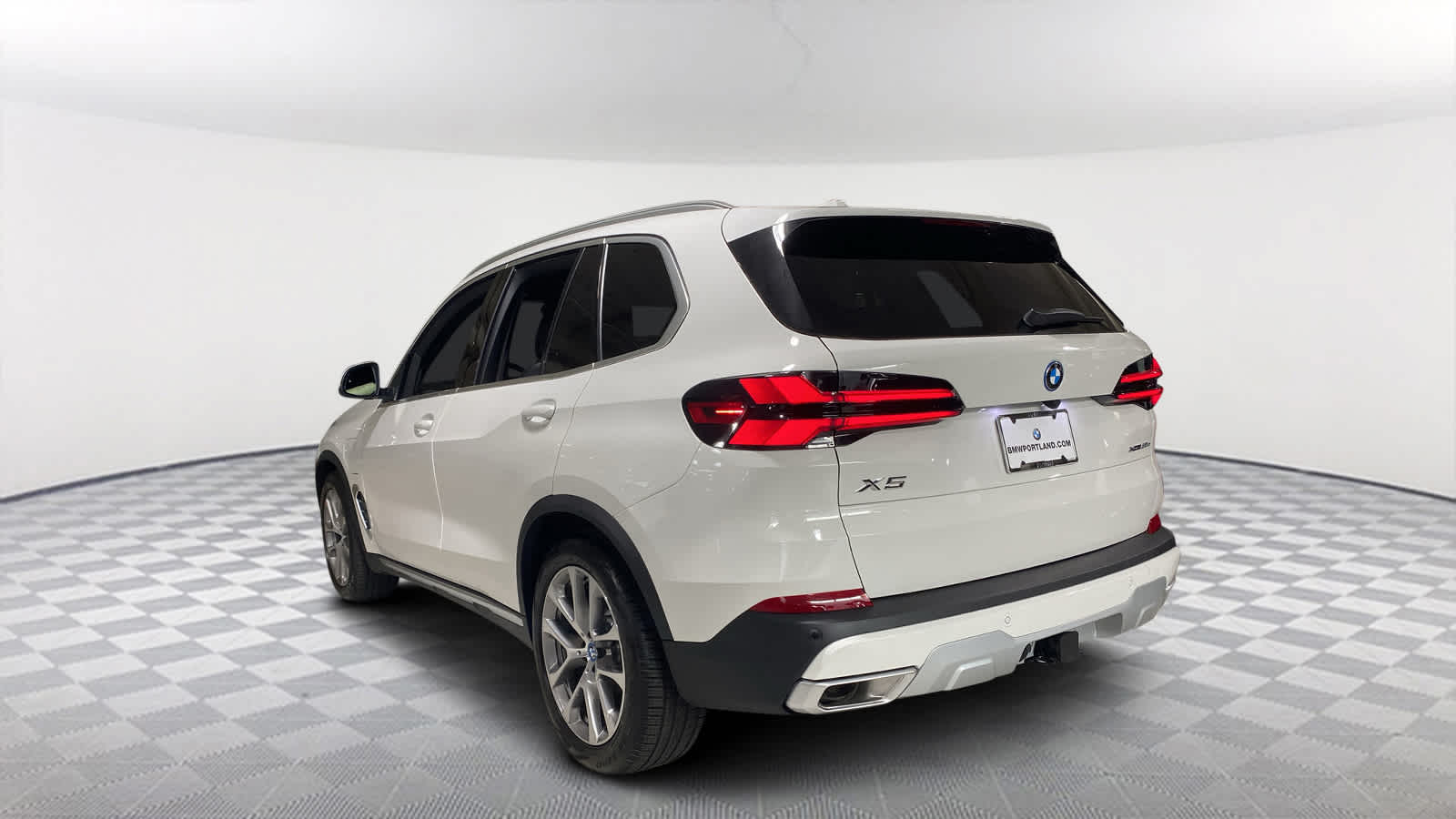 2025 BMW X5 xDrive50e 4