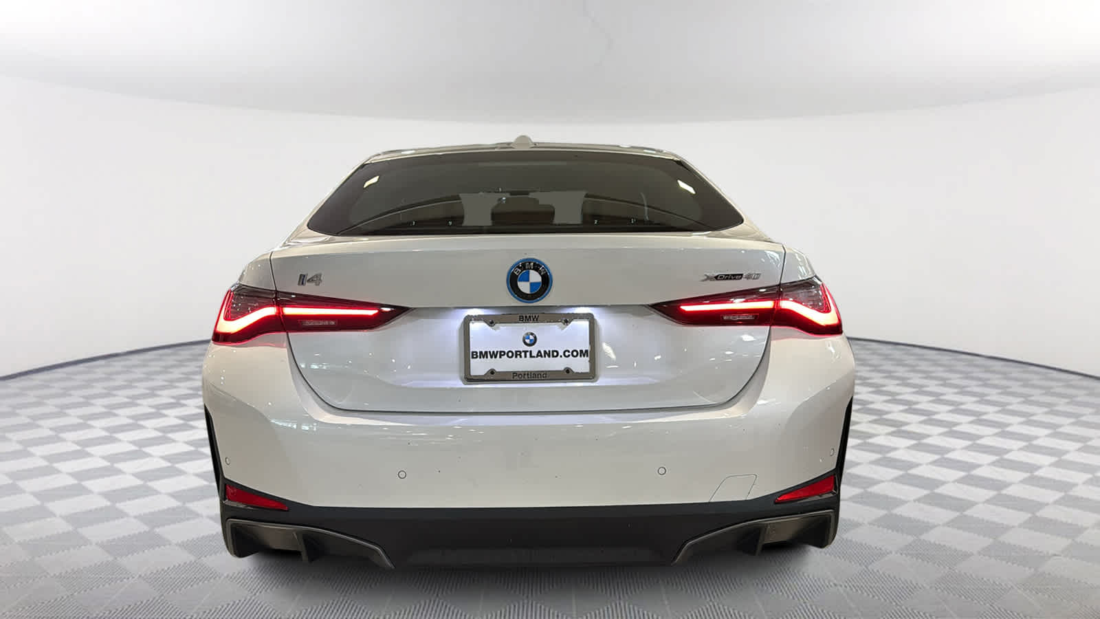 Thumbnail: 2025 BMW i4 - 5