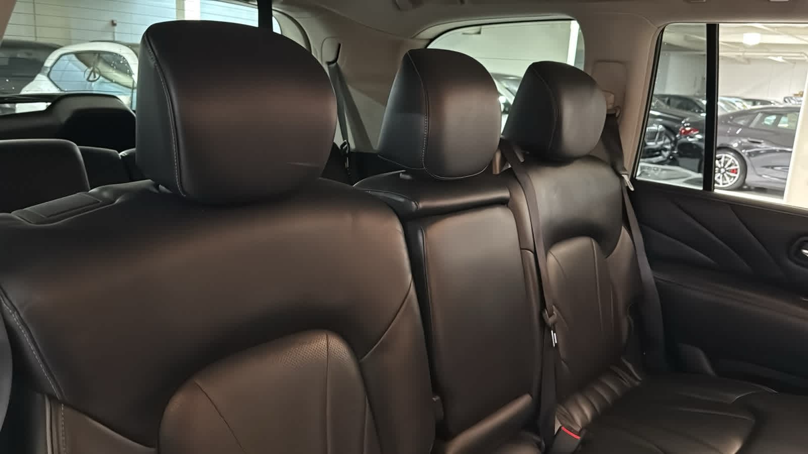 Thumbnail: 2016 INFINITI QX80 - 29