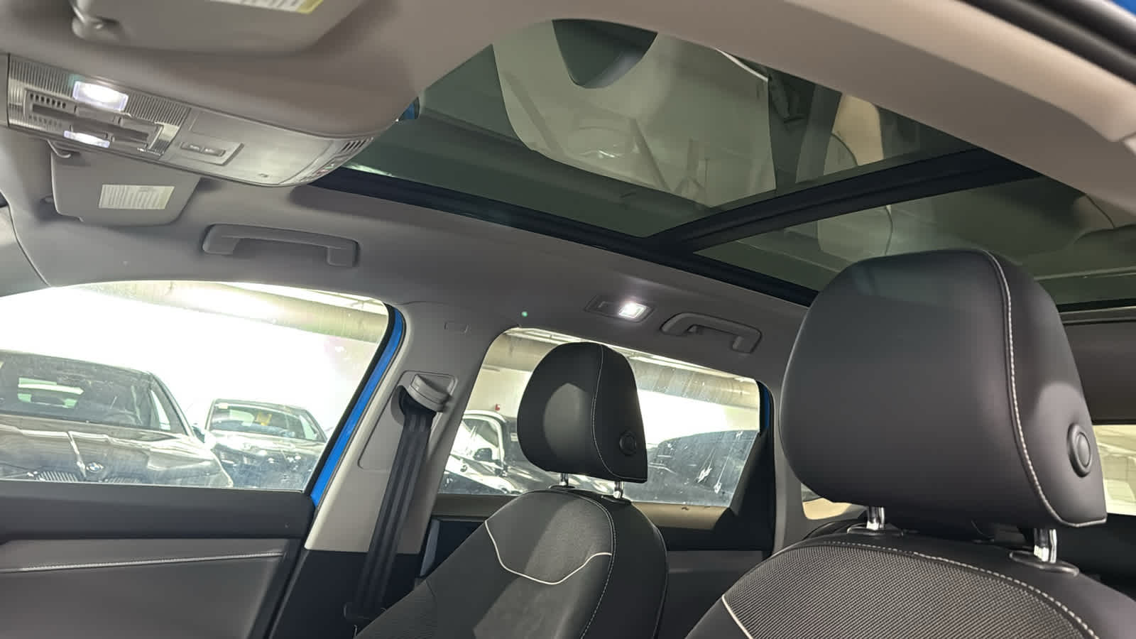 2024 Volkswagen Taos SE 24