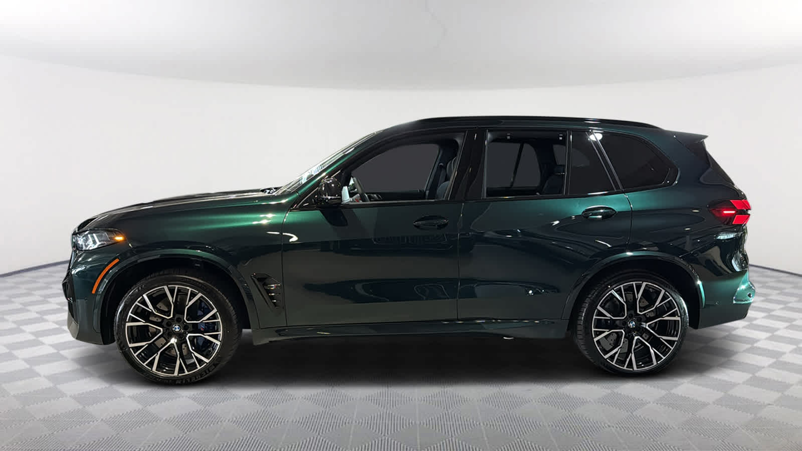 2026 Bmw X5 X5 M Competition photo 3