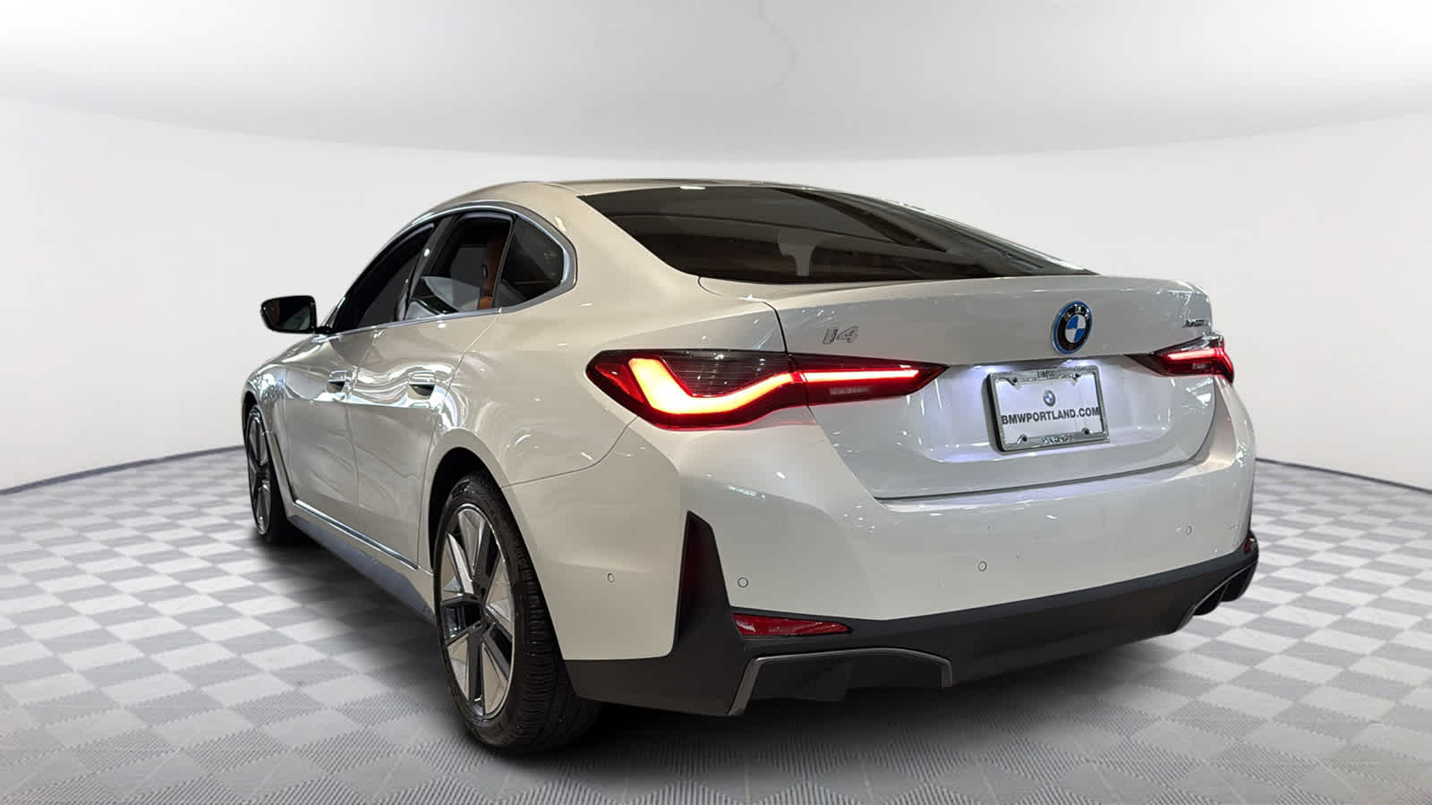 Thumbnail: 2025 BMW i4 - 4