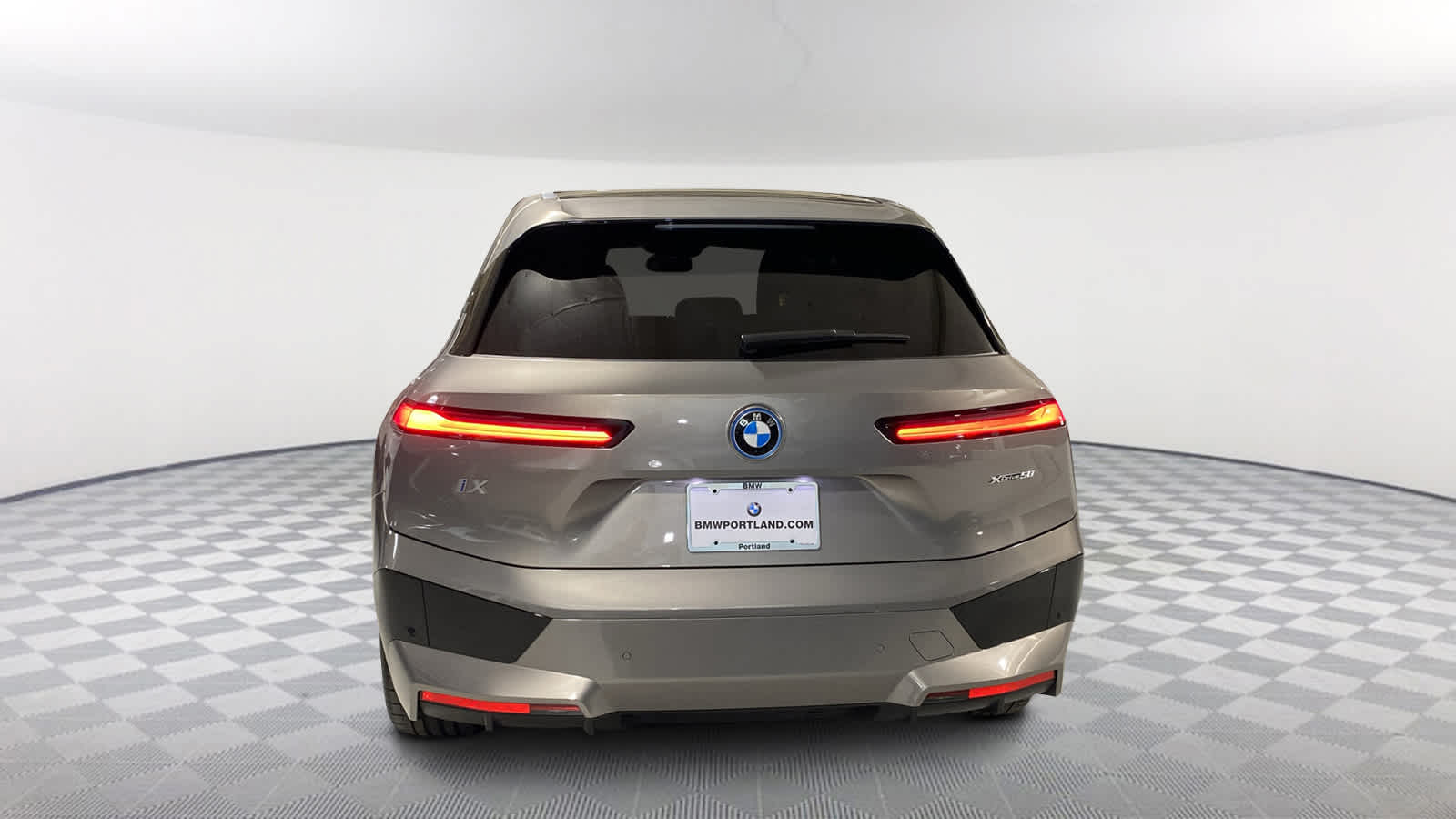 Thumbnail: 2024 BMW iX - 5