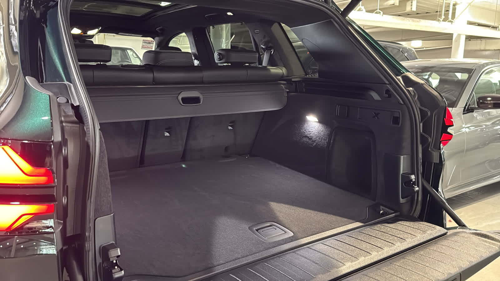 Thumbnail: 2026 BMW X5 - 30