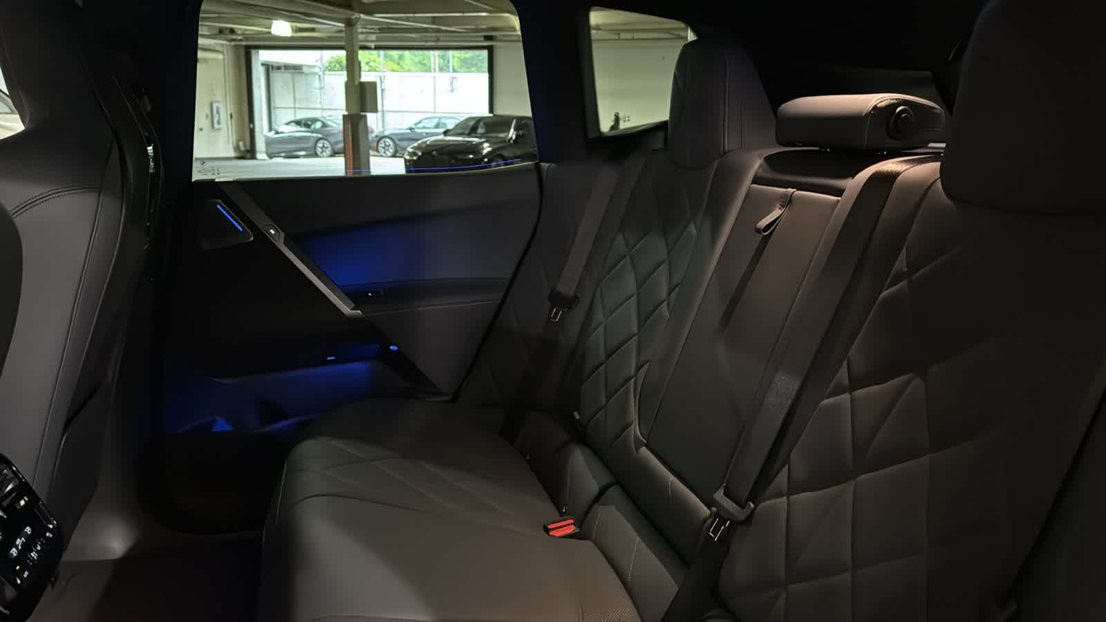 2026 BMW iX  29