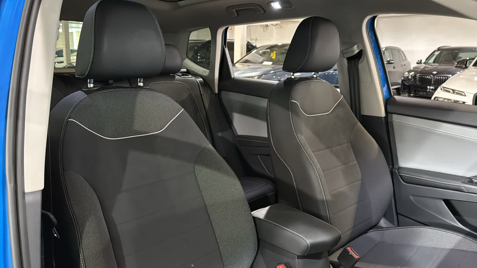 2024 Volkswagen Taos SE 32