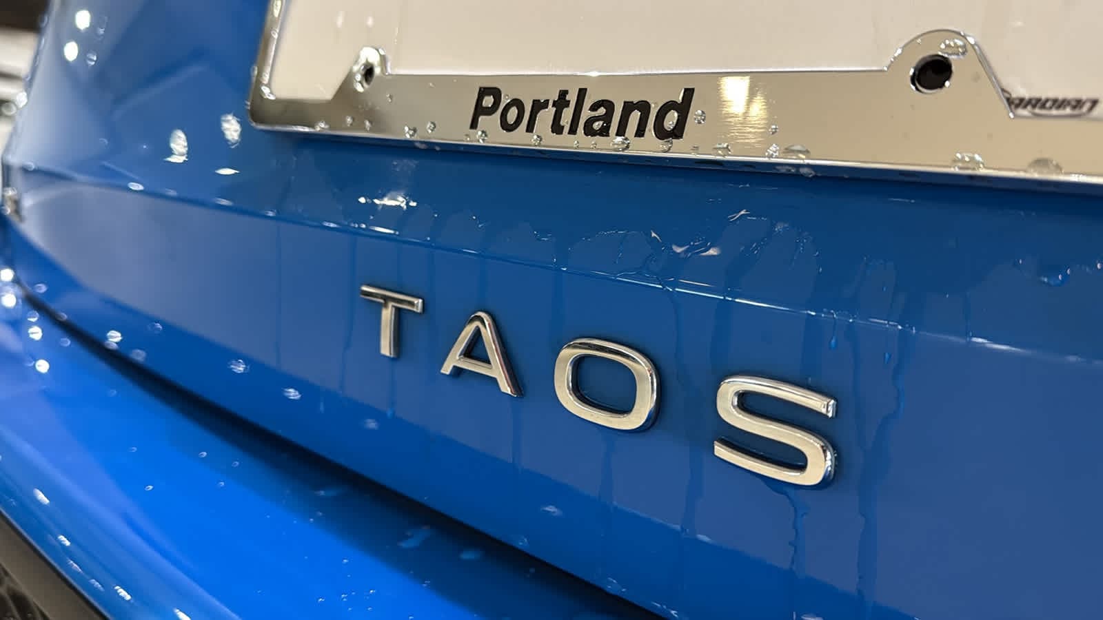 2024 Volkswagen Taos SE 8