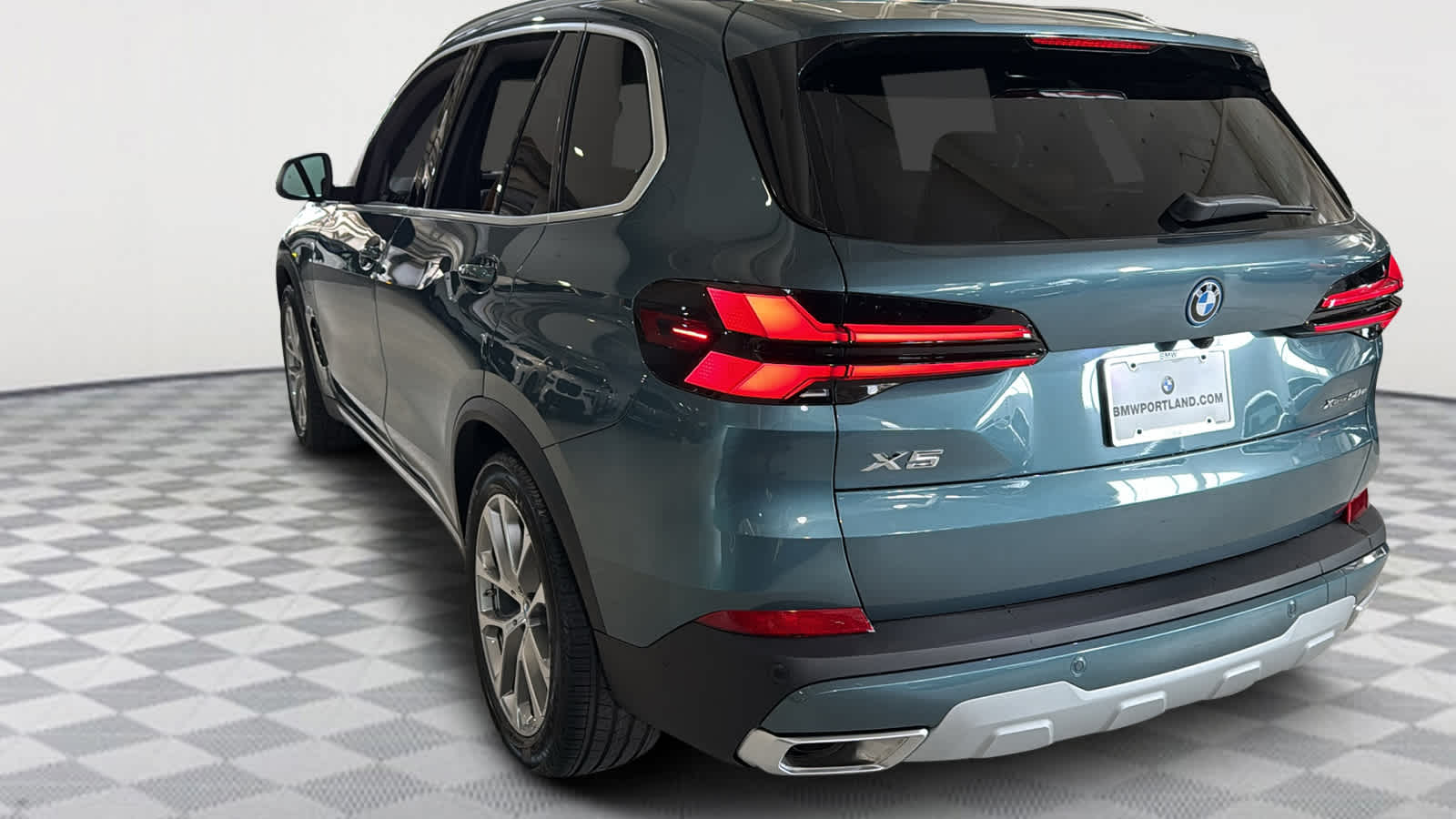 2026 BMW X5 xDrive50e 4