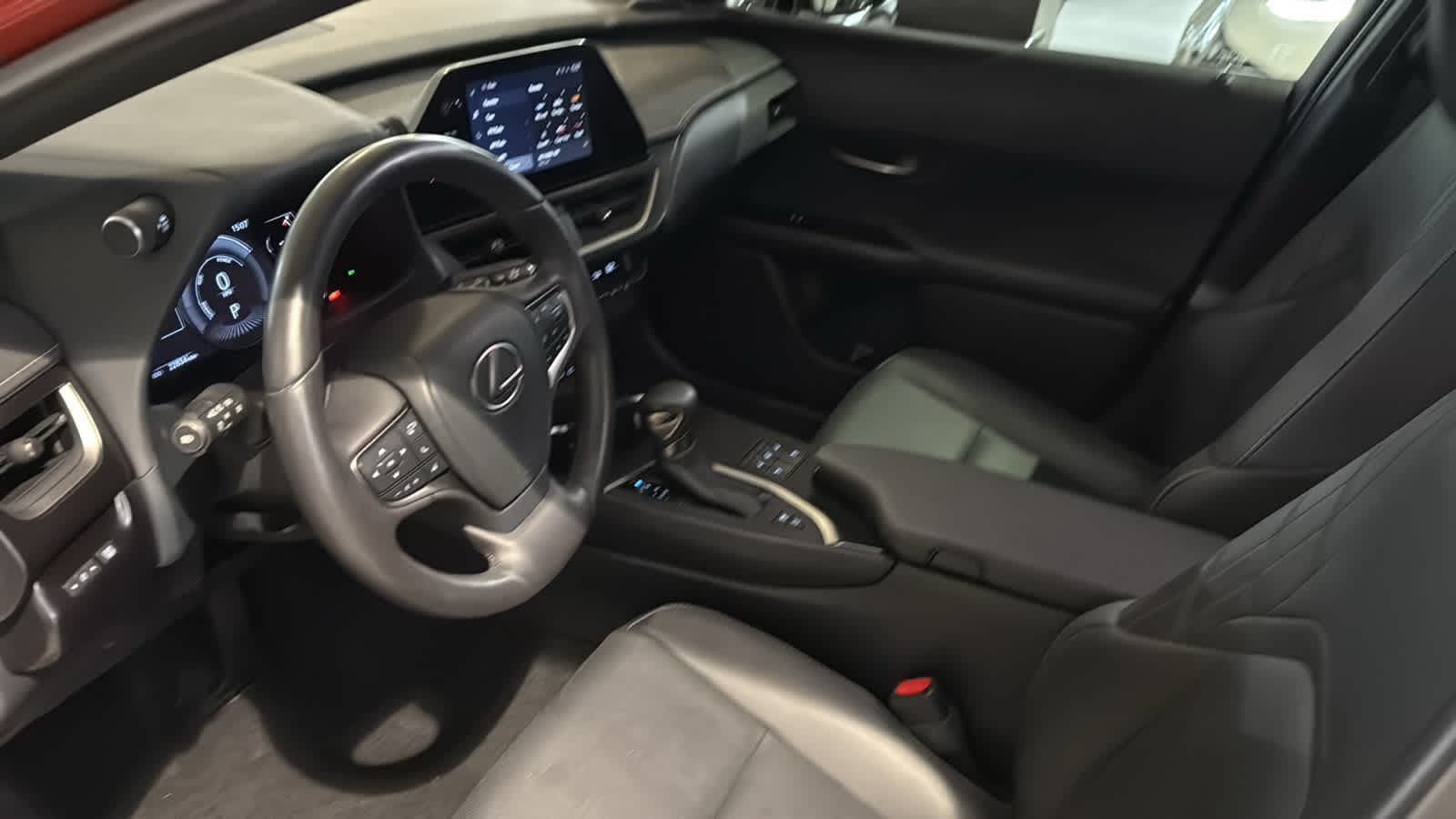 Thumbnail: 2023 Lexus UX - 14