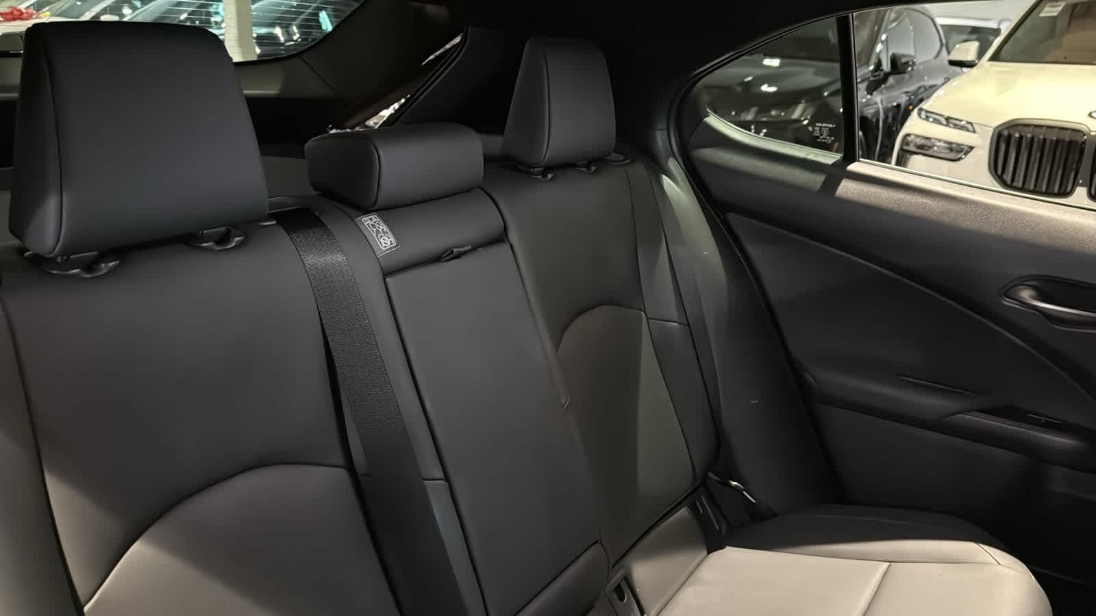 Thumbnail: 2023 Lexus UX - 19